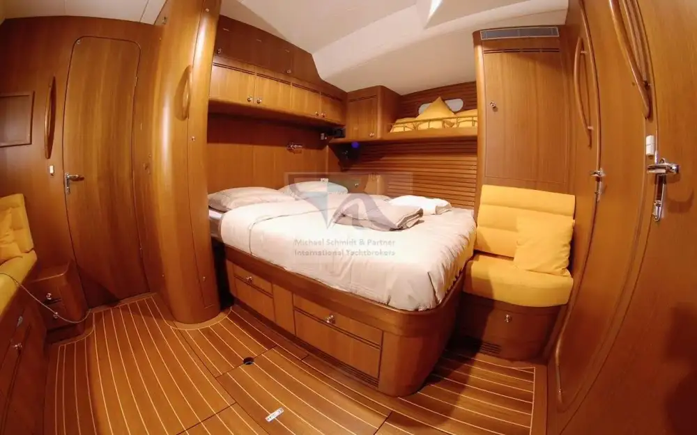 slider 1 X-Yachts X-73