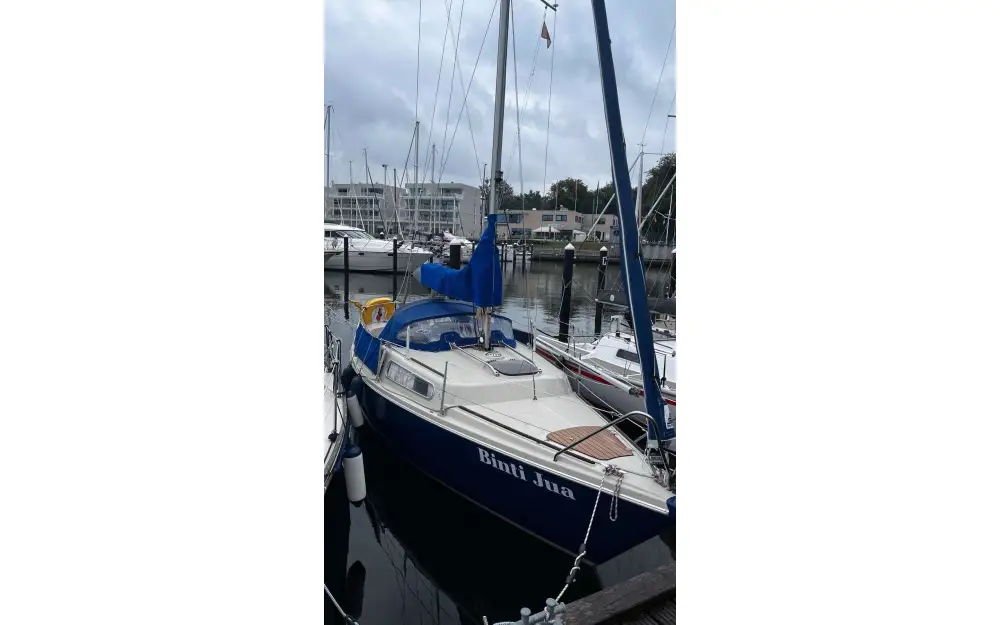 slider 4 Dehler Delanta 76