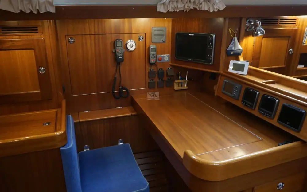 slider 0 Hallberg Rassy  48