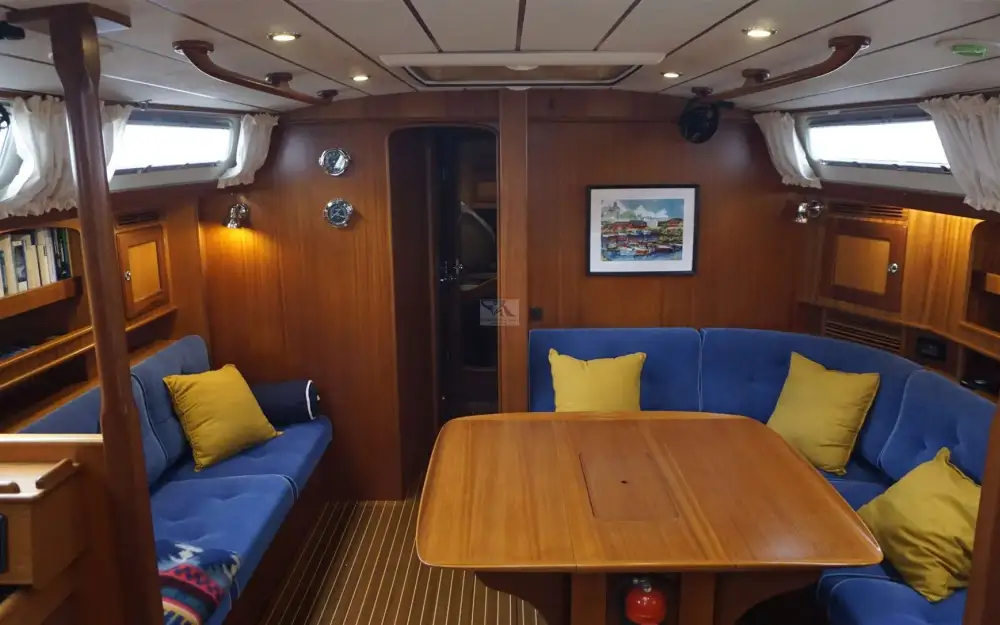 slider 13 Hallberg Rassy  48