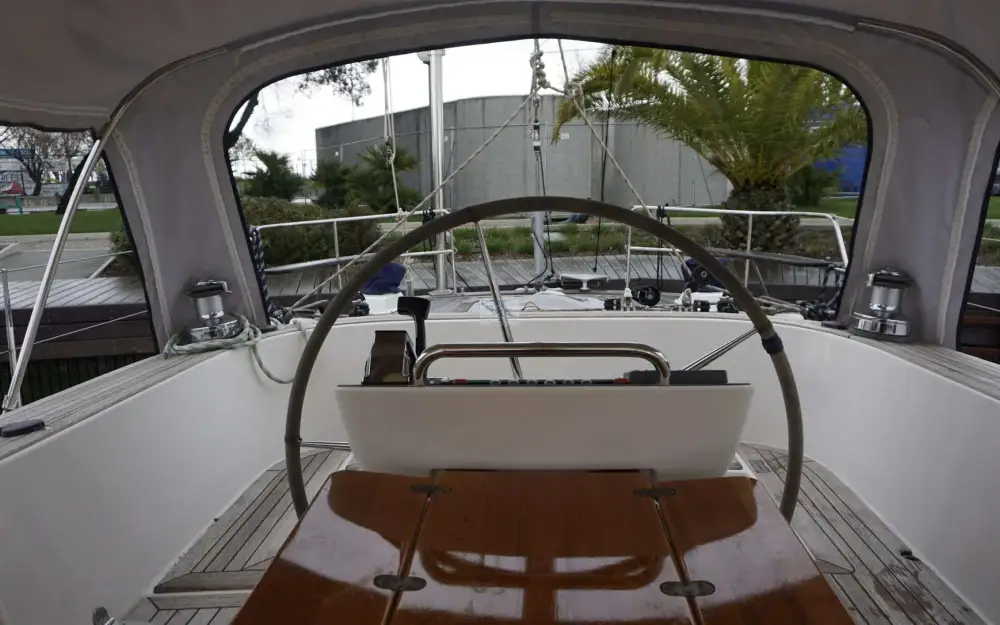 slider 14 Hallberg Rassy  48