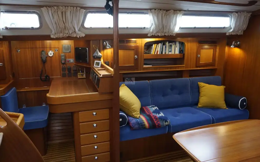slider 16 Hallberg Rassy  48