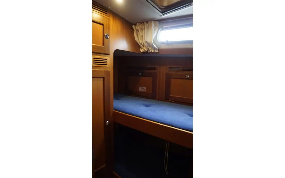 slider 22 Hallberg Rassy  48