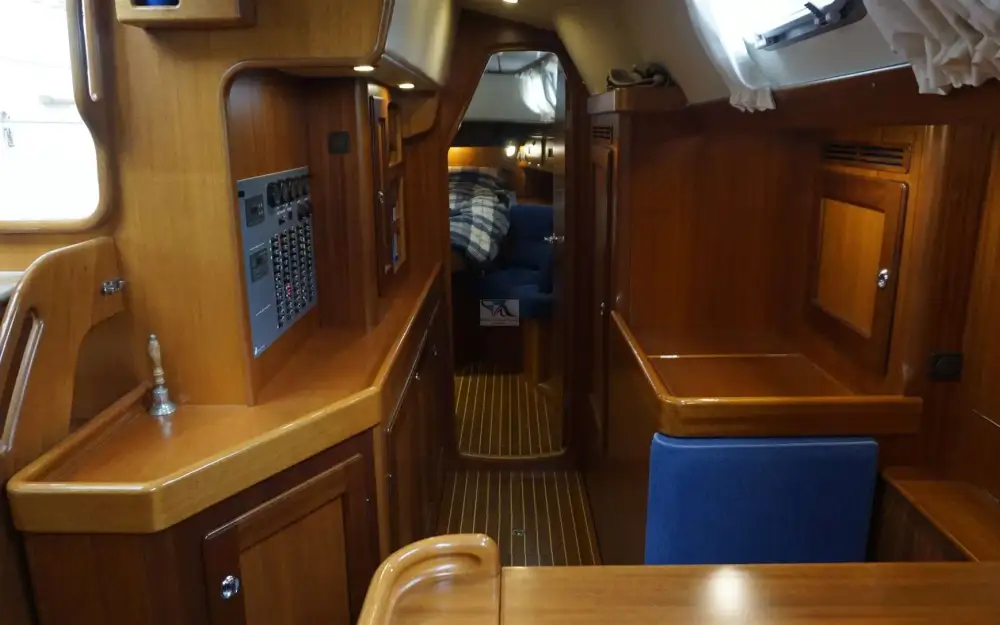 slider 4 Hallberg Rassy  48