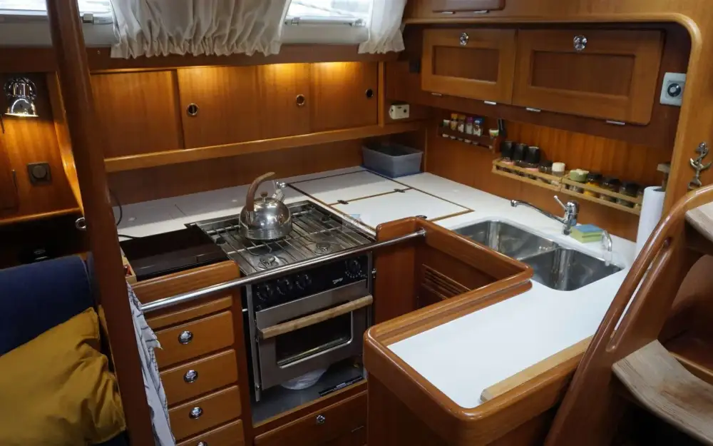 slider 8 Hallberg Rassy  48