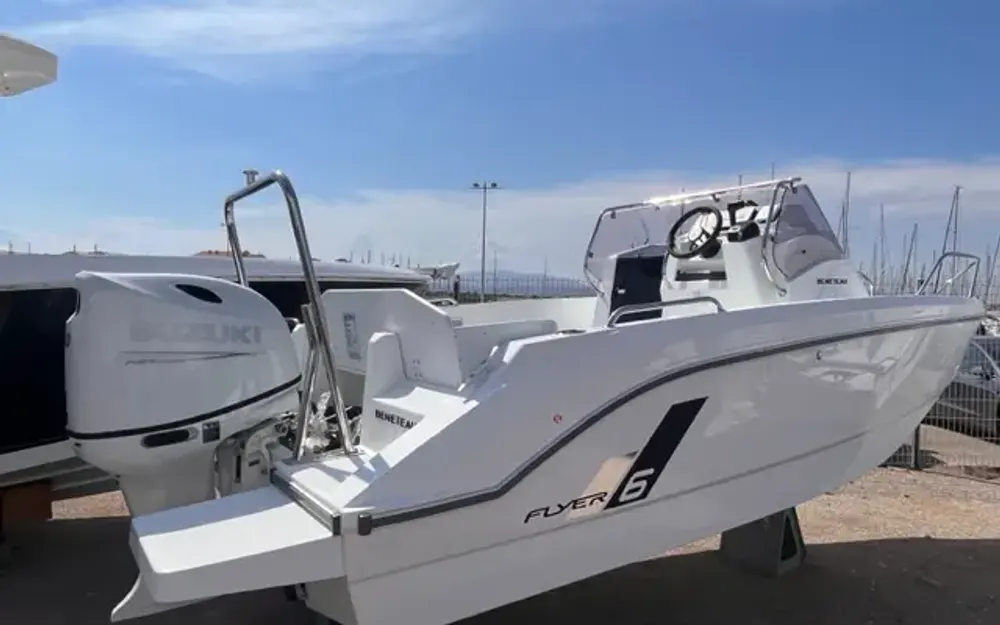 BeneteauFlyer 6 SUNdeck