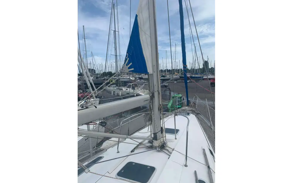 slider 14 Beneteau Oceanis 440