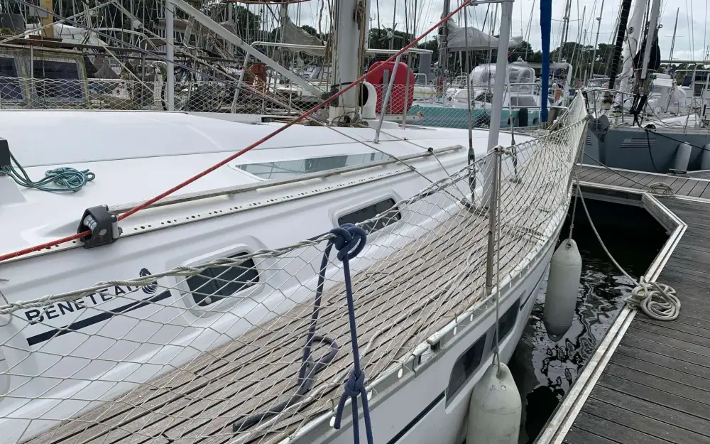 slider 2 Beneteau Oceanis 440