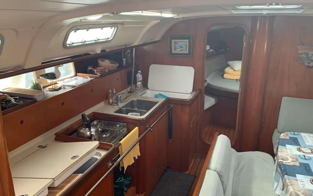 slider 44 Beneteau Oceanis 440