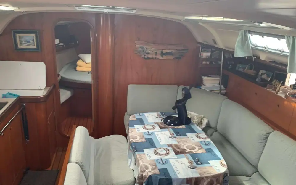 slider 45 Beneteau Oceanis 440