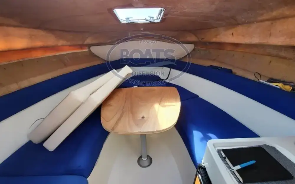 slider 6 Jeanneau Leader 705