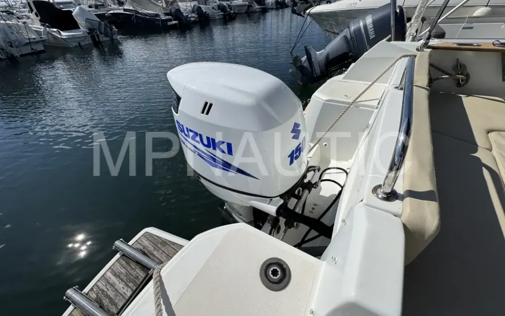 slider 15 Beneteau Antares 750 HB - null