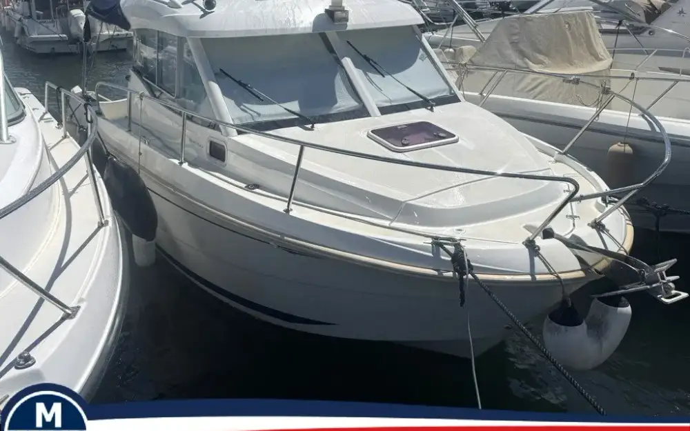 slider 0 Beneteau Antares 750 HB