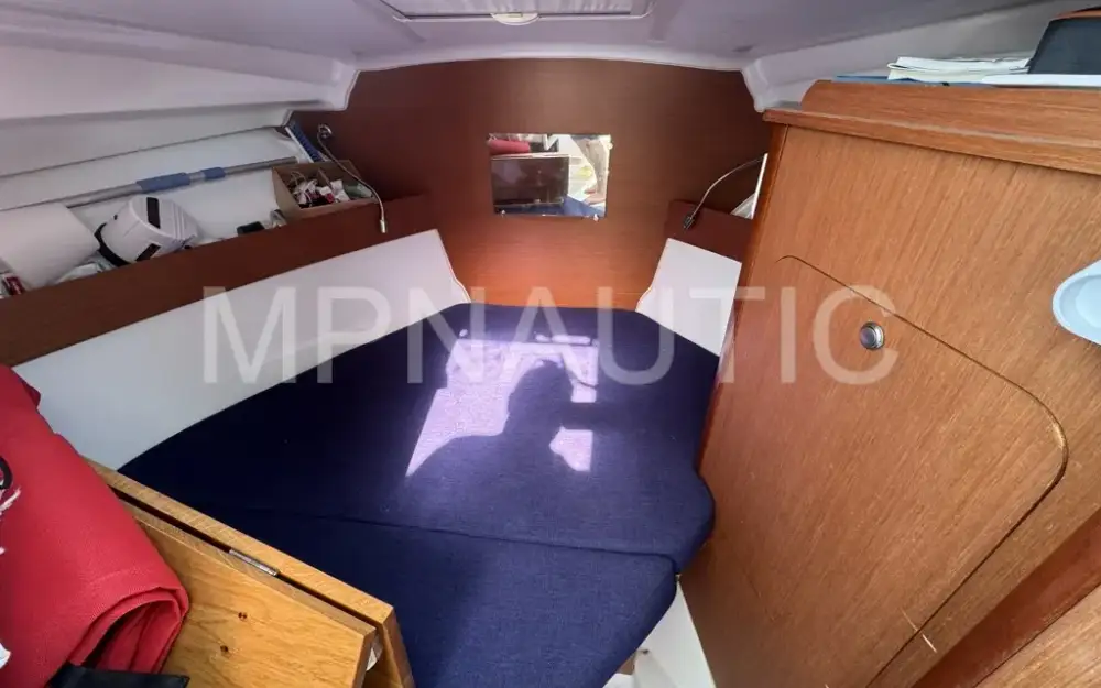 slider 8 Beneteau Antares 750 HB