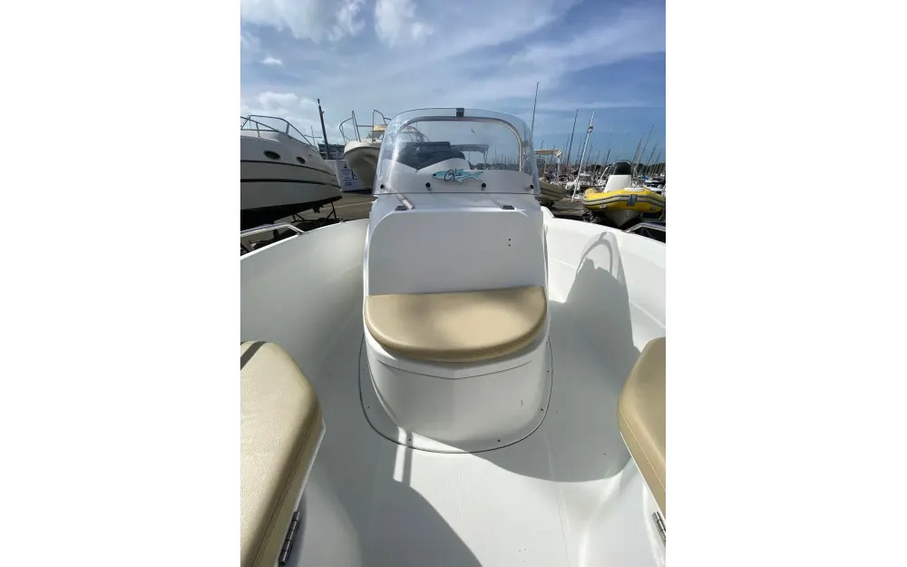 slider 15 Beneteau Flyer 500 Open