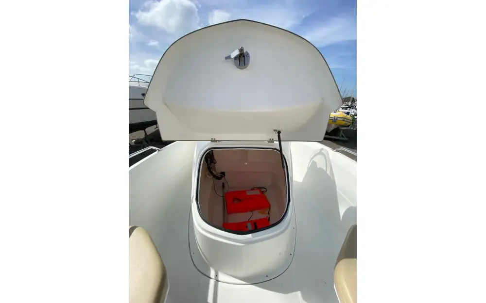 slider 16 Beneteau Flyer 500 Open