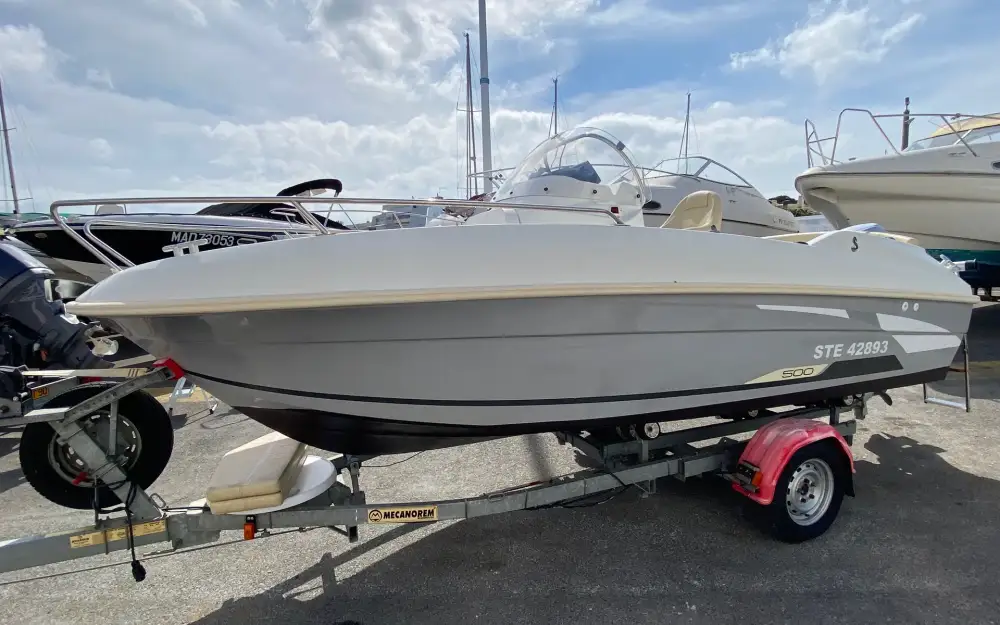 slider 0 Beneteau Flyer 500 Open