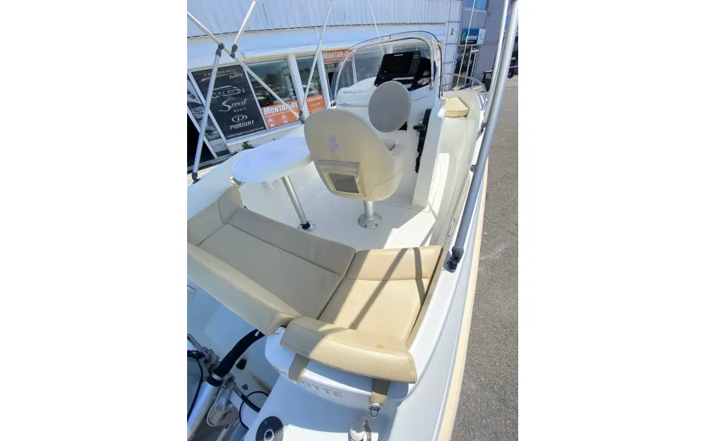 slider 23 Beneteau Flyer 500 Open