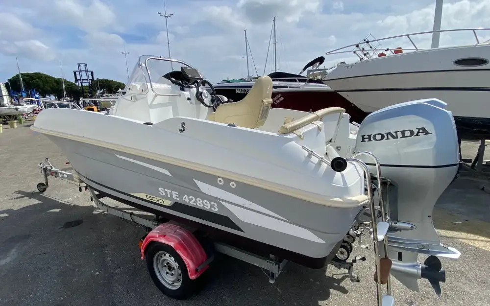 slider 1 Beneteau Flyer 500 Open