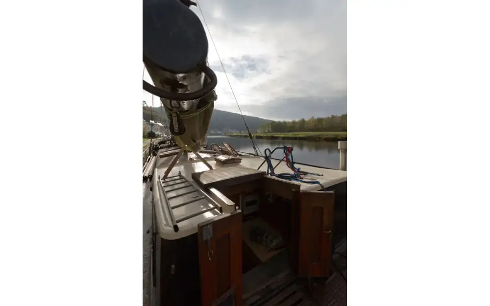 slider 12 Bateau Logement Tjalk authentique rare avec ses agrées mât voile dérives