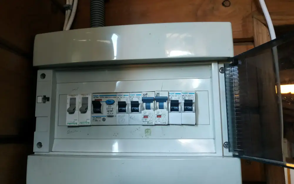 slider 25 Bateau Logement Tjalk authentique rare avec ses agrées mât voile dérives