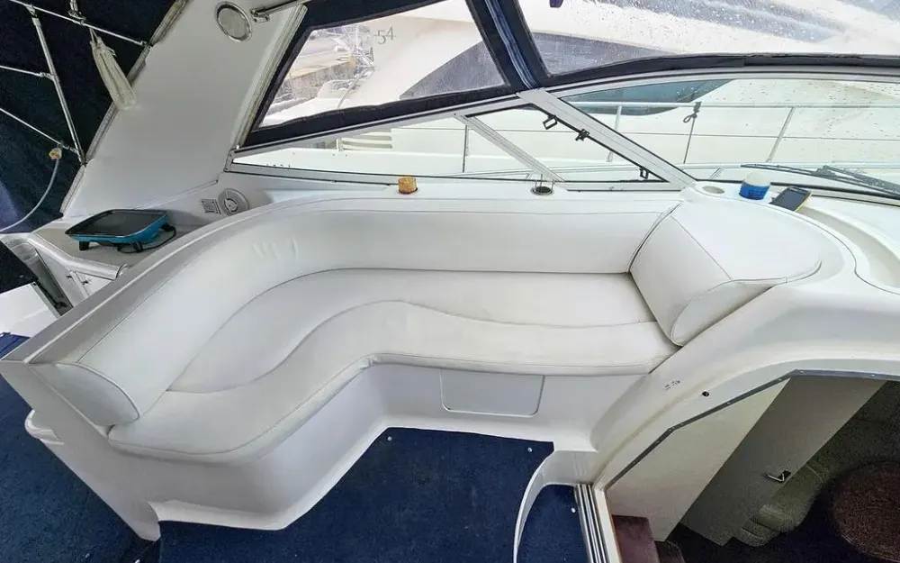 slider 16 Cruisers Yachts  4270 Esprit
