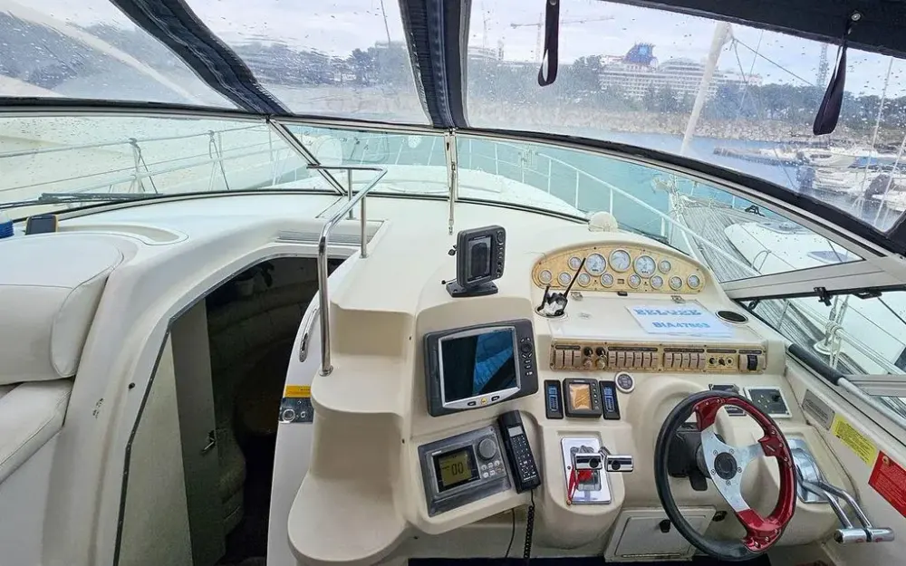 slider 18 Cruisers Yachts  4270 Esprit