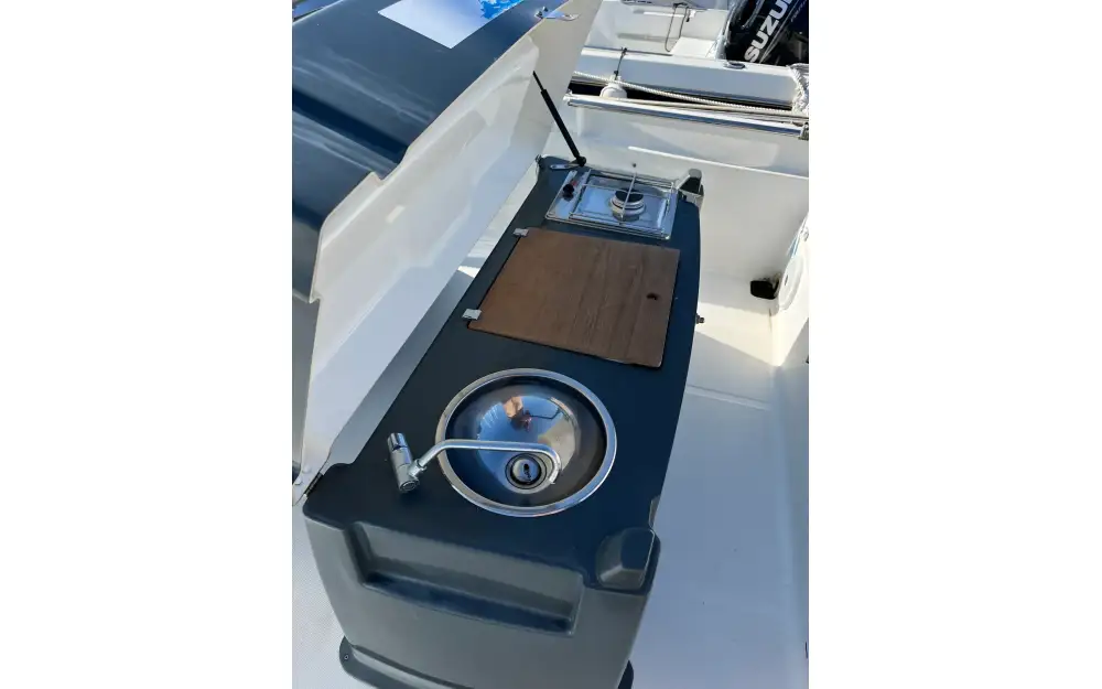 slider 6 White Shark  245