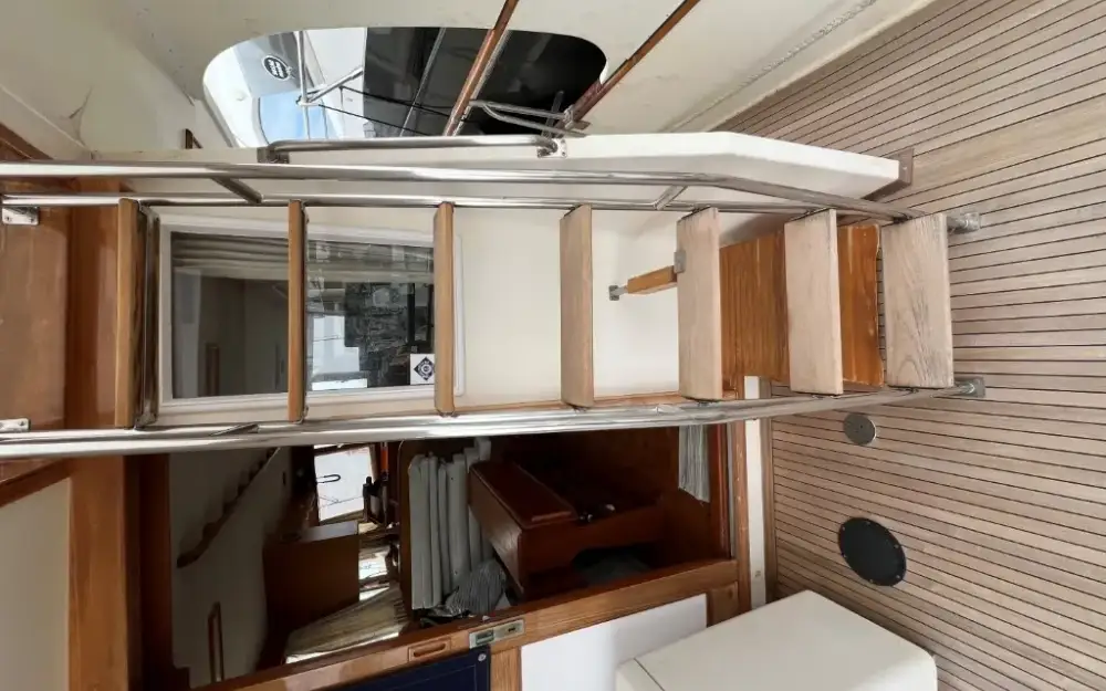 slider 13 Grand Banks  36 Europa