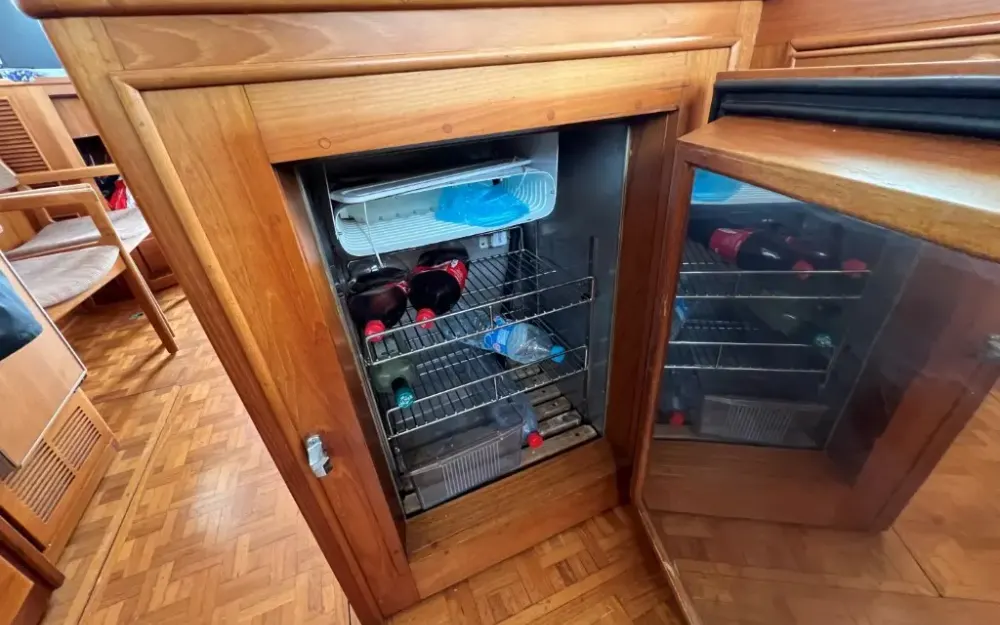 slider 26 Grand Banks  36 Europa - null