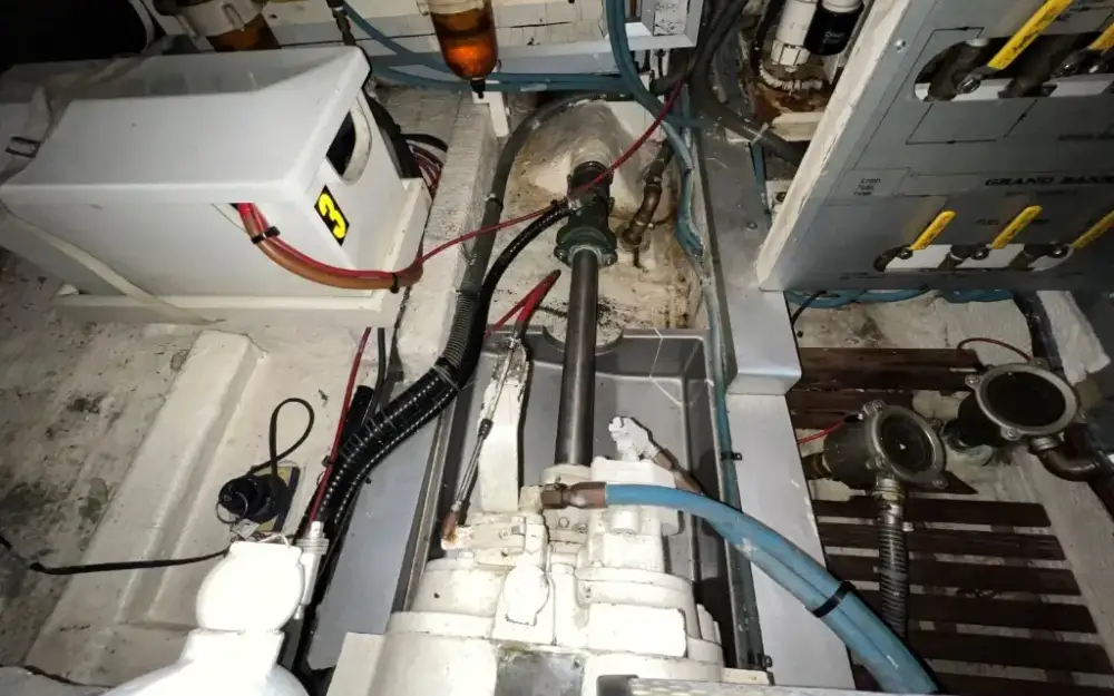 slider 38 Grand Banks  36 Europa