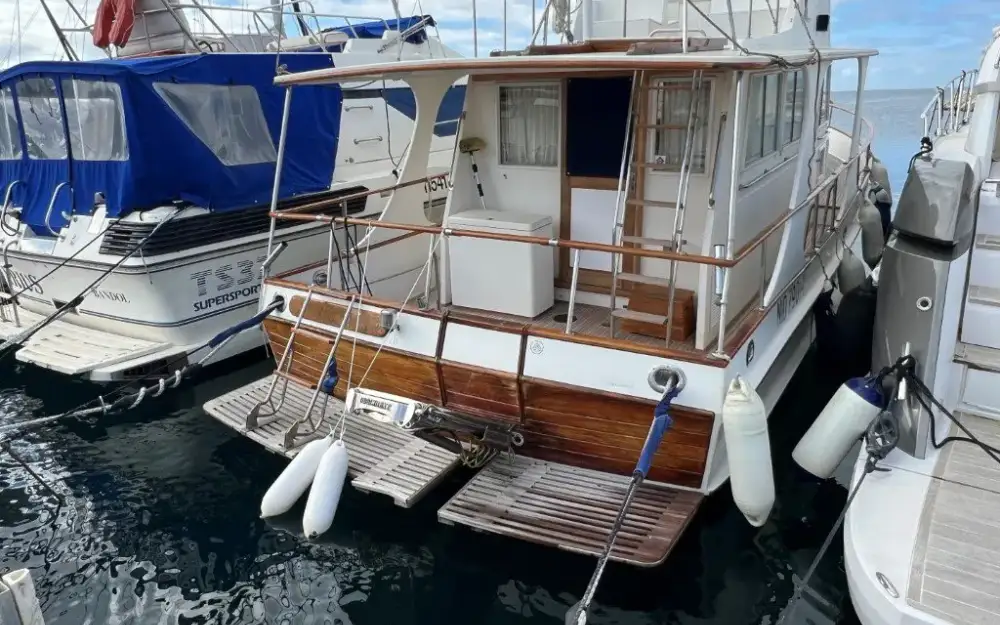 slider 2 Grand Banks  36 Europa