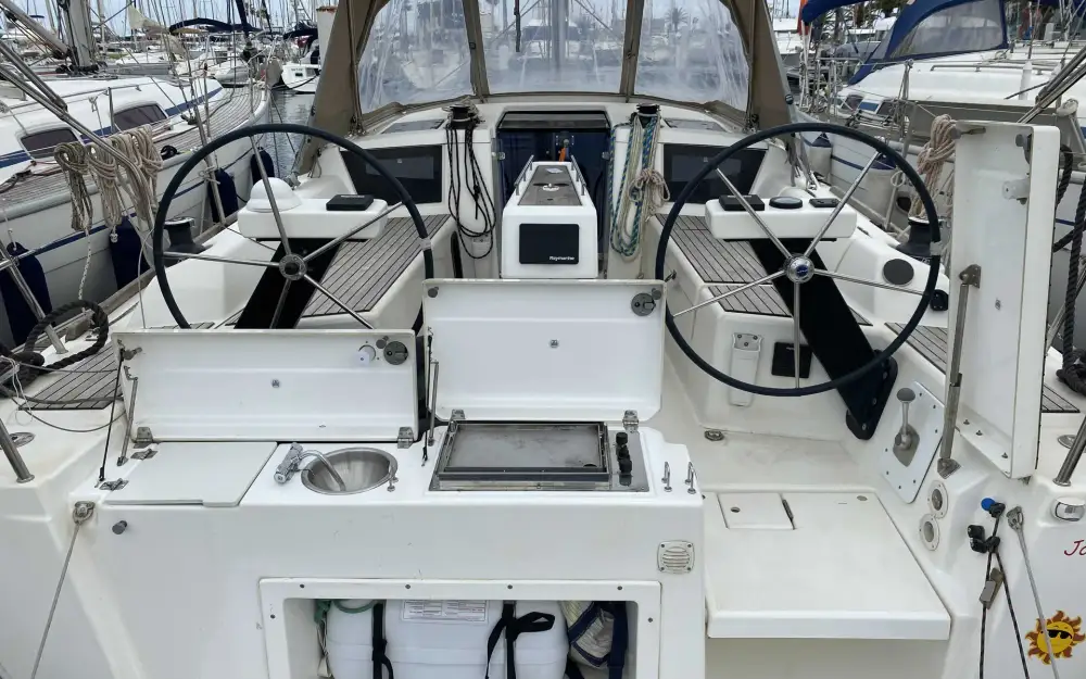 slider 1 Dufour  360 Grand Large