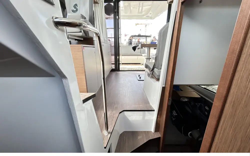 slider 14 Beneteau Antares 11 Fly