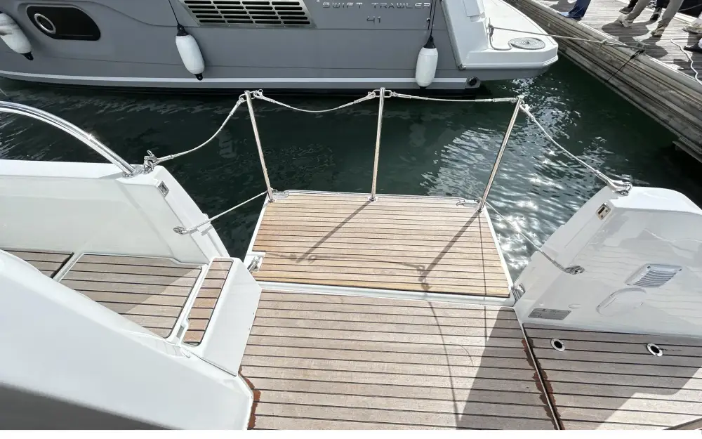slider 15 Beneteau Antares 11 Fly