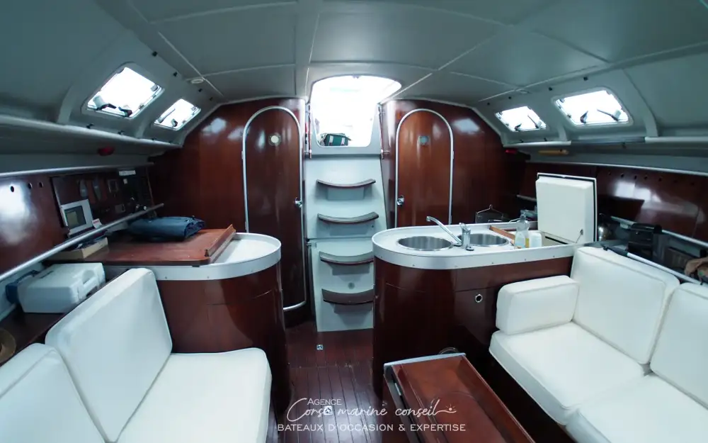 slider 4 Beneteau First 38 S5