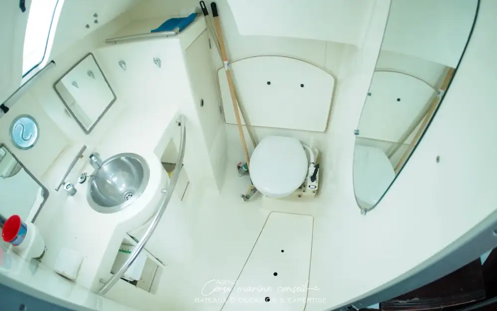 slider 5 Beneteau First 38 S5