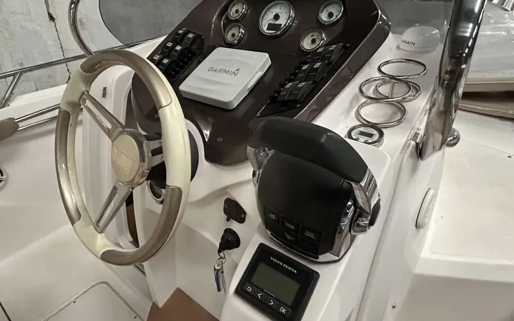 slider 5 Sessa Marine Key Largo 24