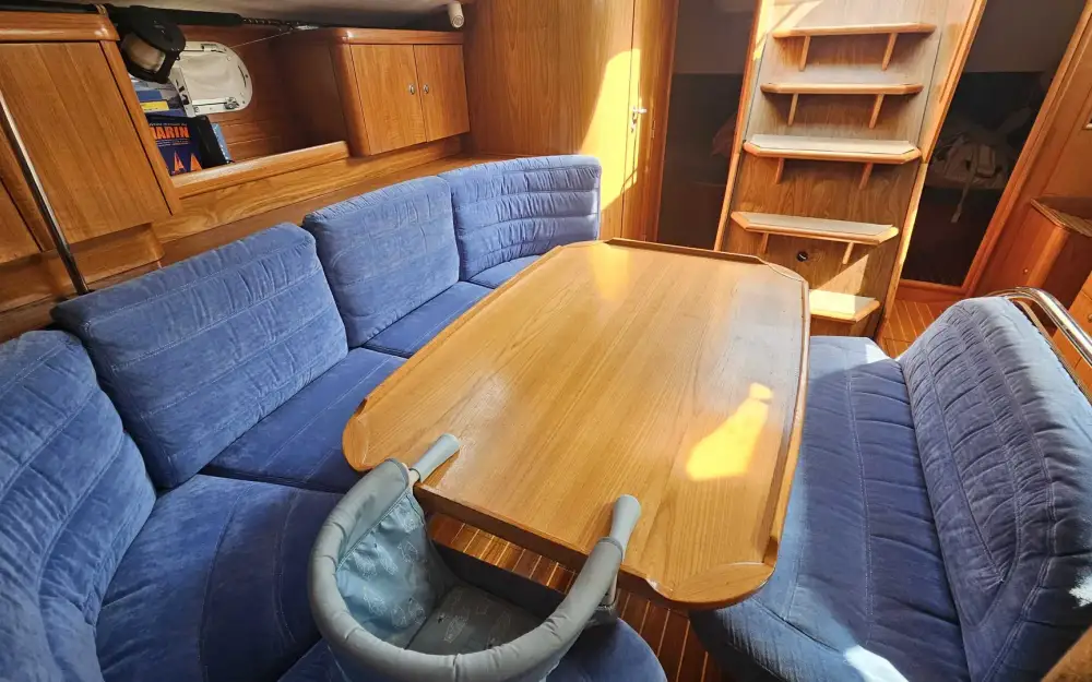 slider 11 Jeanneau Sun Odyssey 42.1