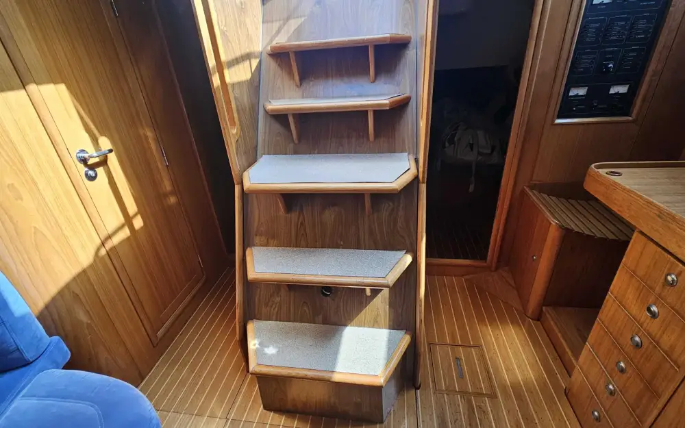 slider 12 Jeanneau Sun Odyssey 42.1