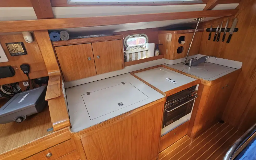 slider 2 Jeanneau Sun Odyssey 42.1