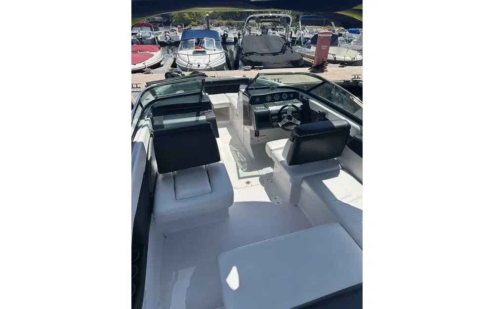 slider 5 Four Winns TS 222