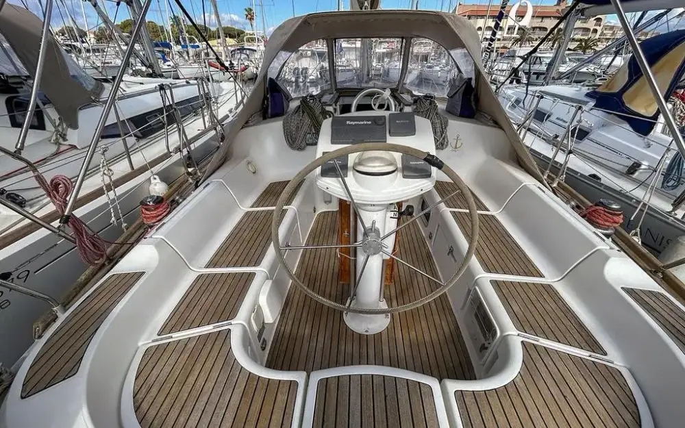 slider 0 Jeanneau Sun Odyssey 37