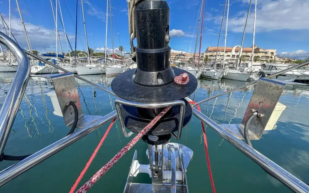 slider 21 Jeanneau Sun Odyssey 37