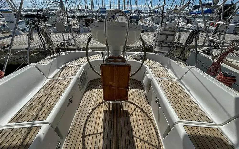 slider 25 Jeanneau Sun Odyssey 37