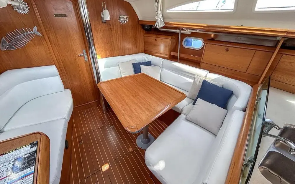 slider 28 Jeanneau Sun Odyssey 37