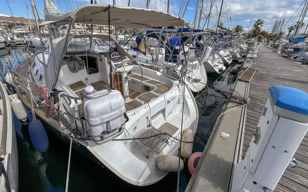 slider 7 Jeanneau Sun Odyssey 37