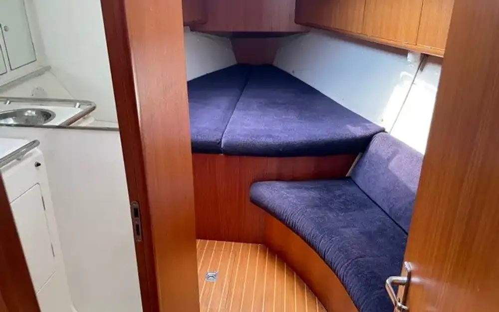 slider 6 Custom X YACHT
