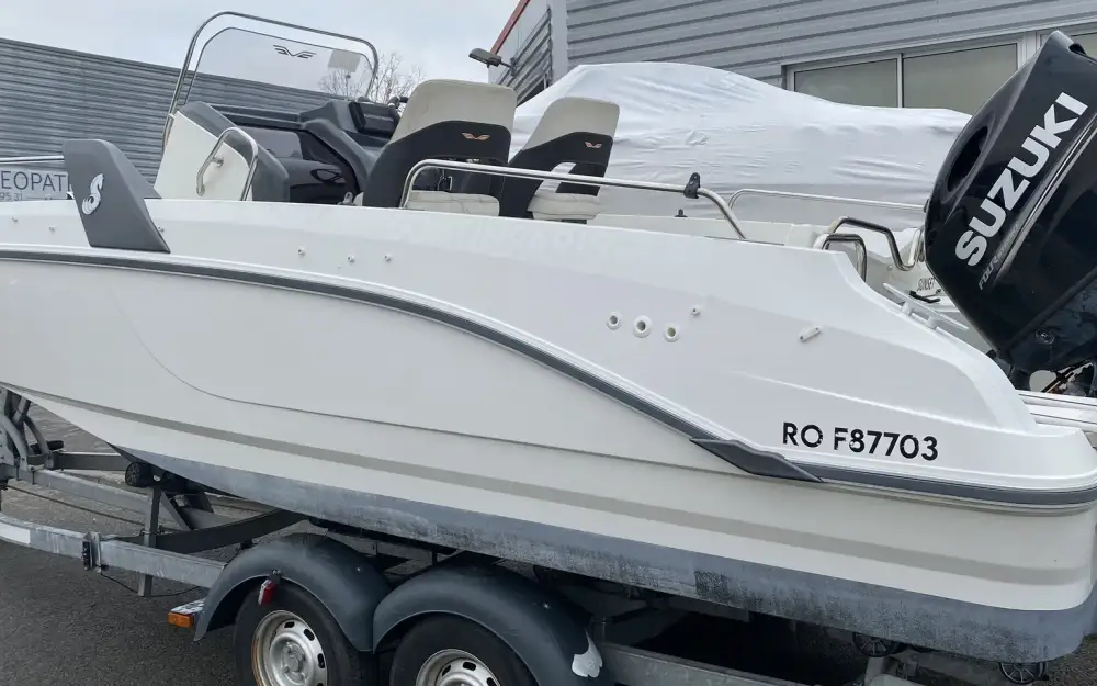 slider 1 Beneteau Flyer 6.6 SPACEdeck