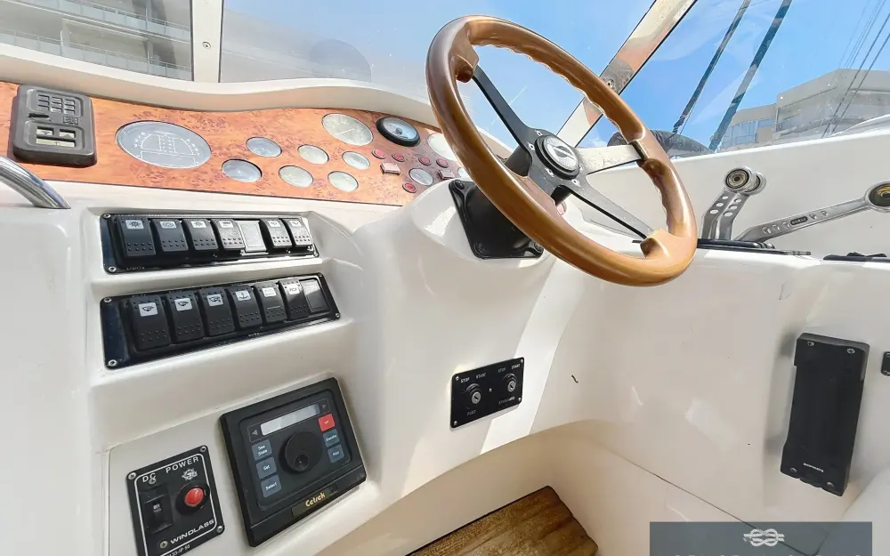 slider 18 Sunseeker Camargue 46